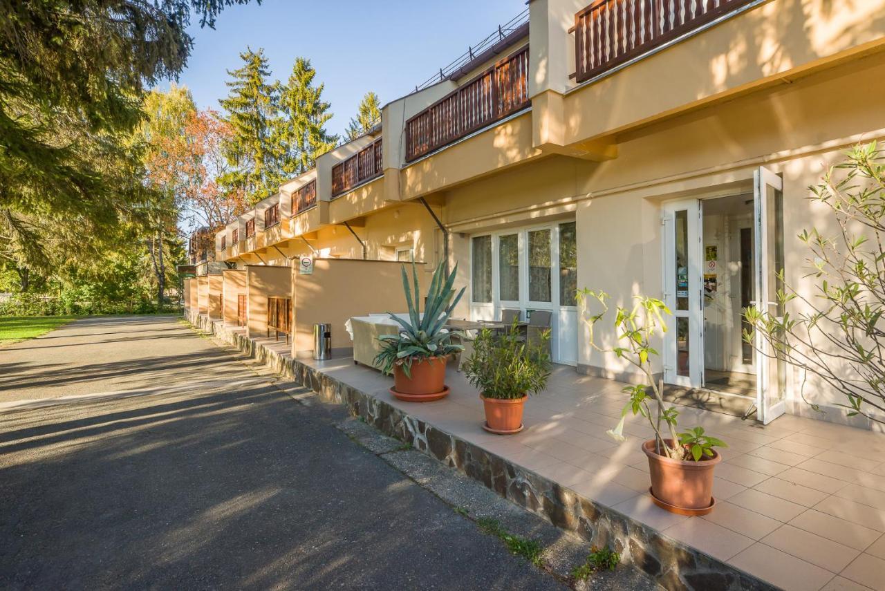 Lipicai Hotel Es Etterem Szilvásvárad Exterior foto